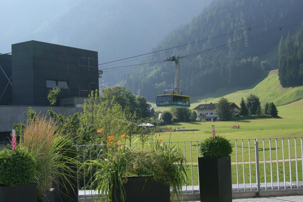 Apart Mountain Lodge マイヤーホーフェン エクステリア 写真